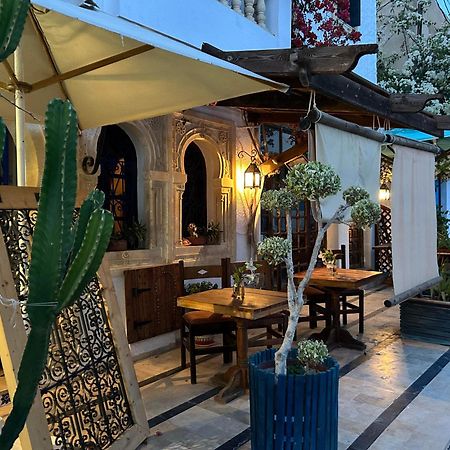 Hotel L'Artisan Harqalah Zewnętrze zdjęcie