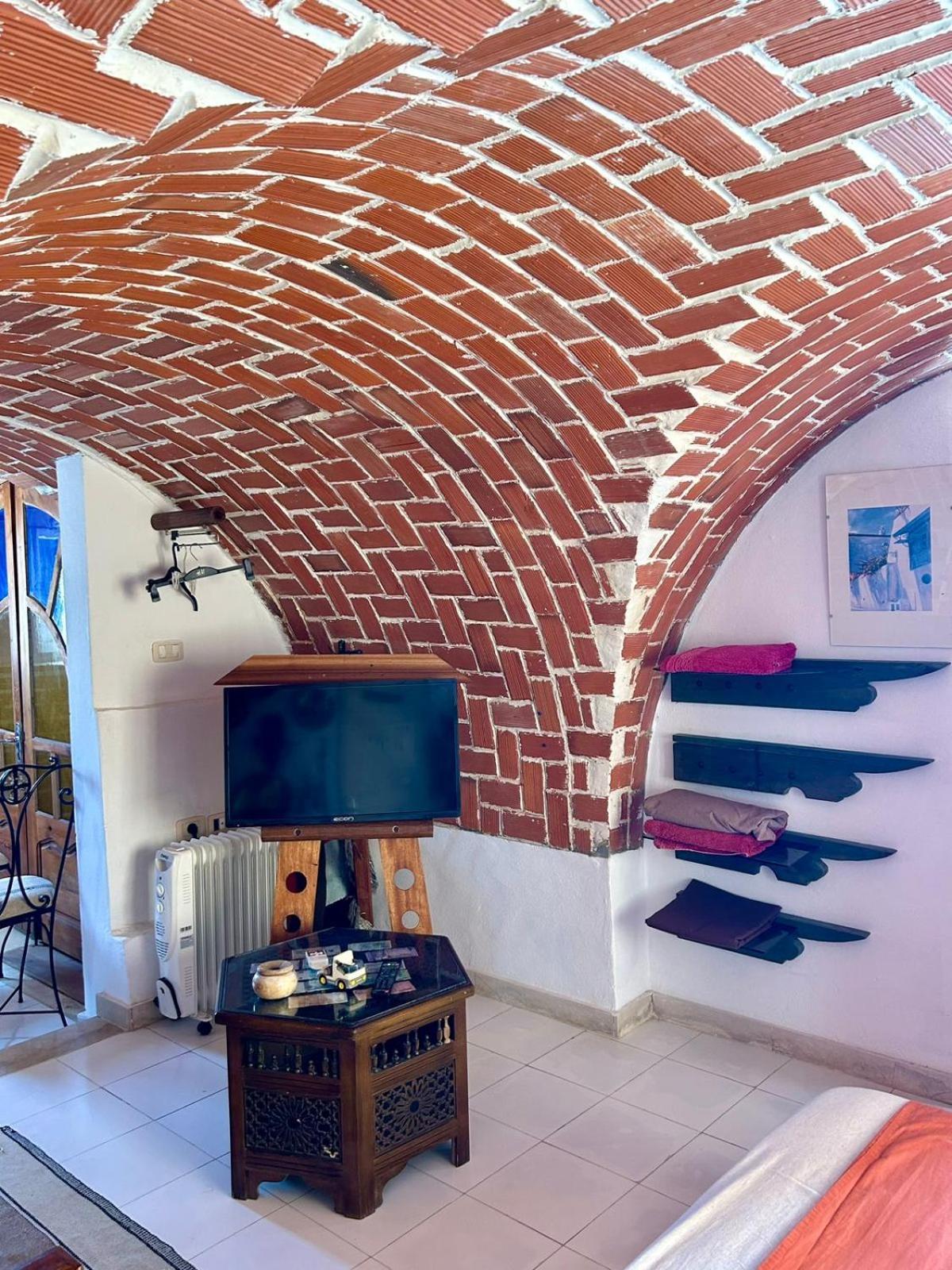 Hotel L'Artisan Harqalah Zewnętrze zdjęcie