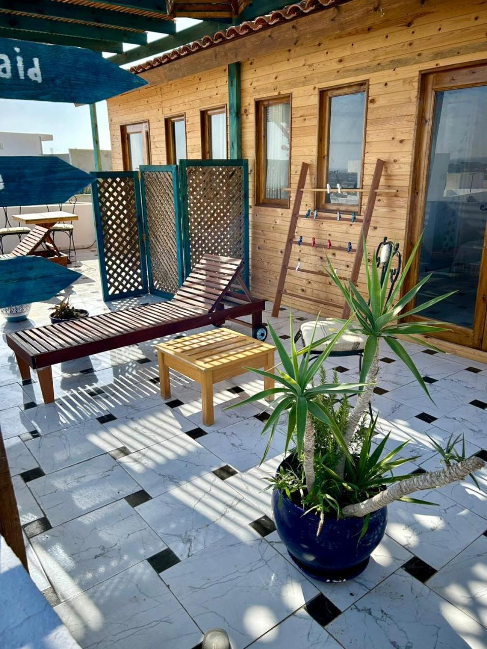Hotel L'Artisan Harqalah Zewnętrze zdjęcie